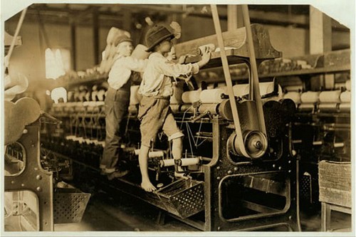 Alors, cette rentrée ? - Page 3 Dans-une-usine-de-textile-en-france-1909